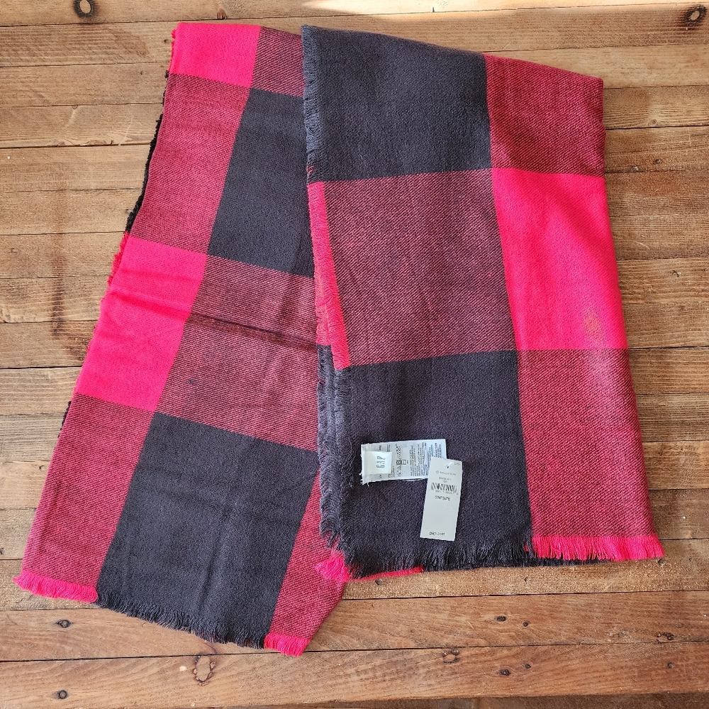 NWT GAP Large Shawl/Scarf